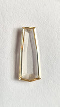 Diamante natural de talla retrato con forma novedosa y color LB (Light Brown)