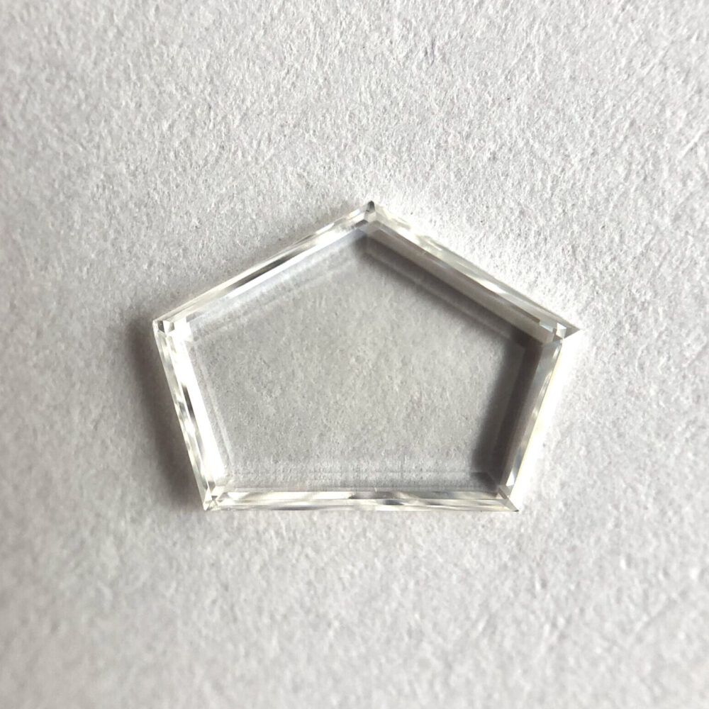 Pentagone shape f color portrait cut diamond