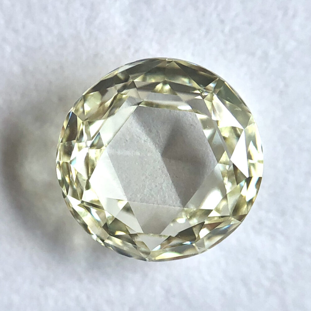 Round shape M color rose cut diamond