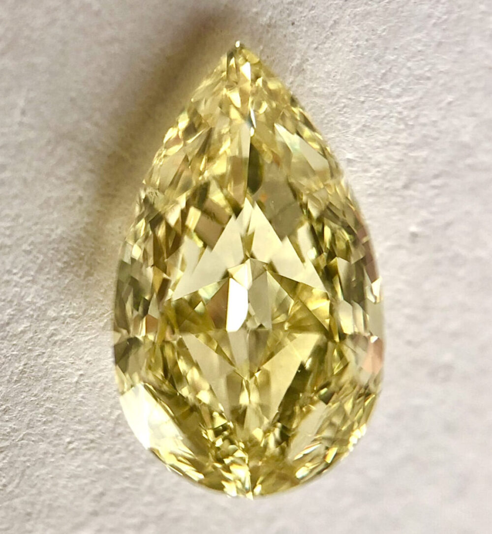 Pear shape INTENSE YELLOW modified diamond