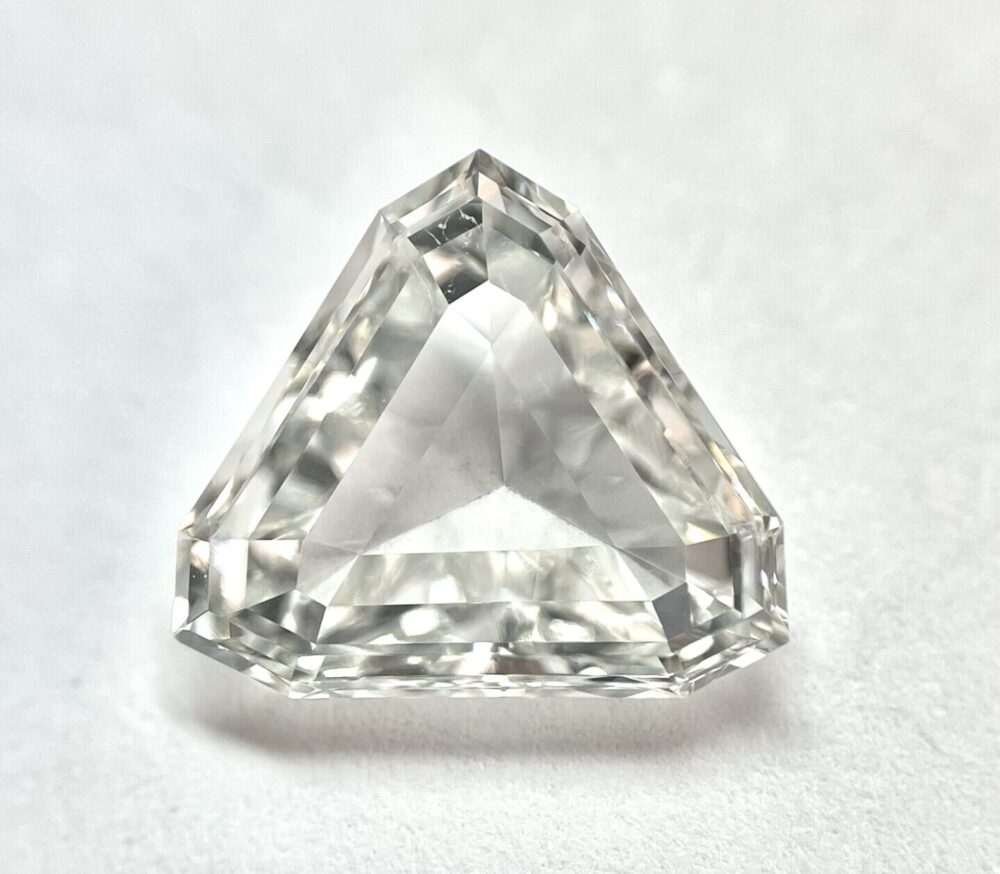 Calfhead shape E color step cut diamond