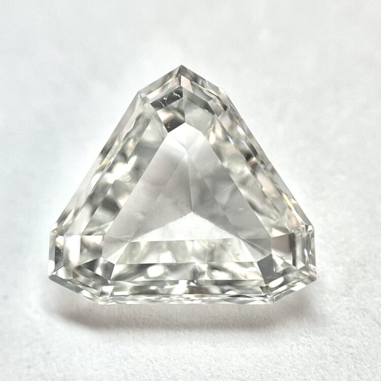 Calfhead shape E color step cut diamond