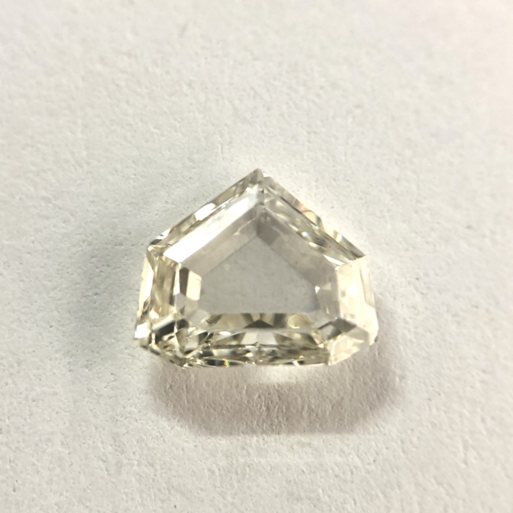 portrait shape K color step cut diamond