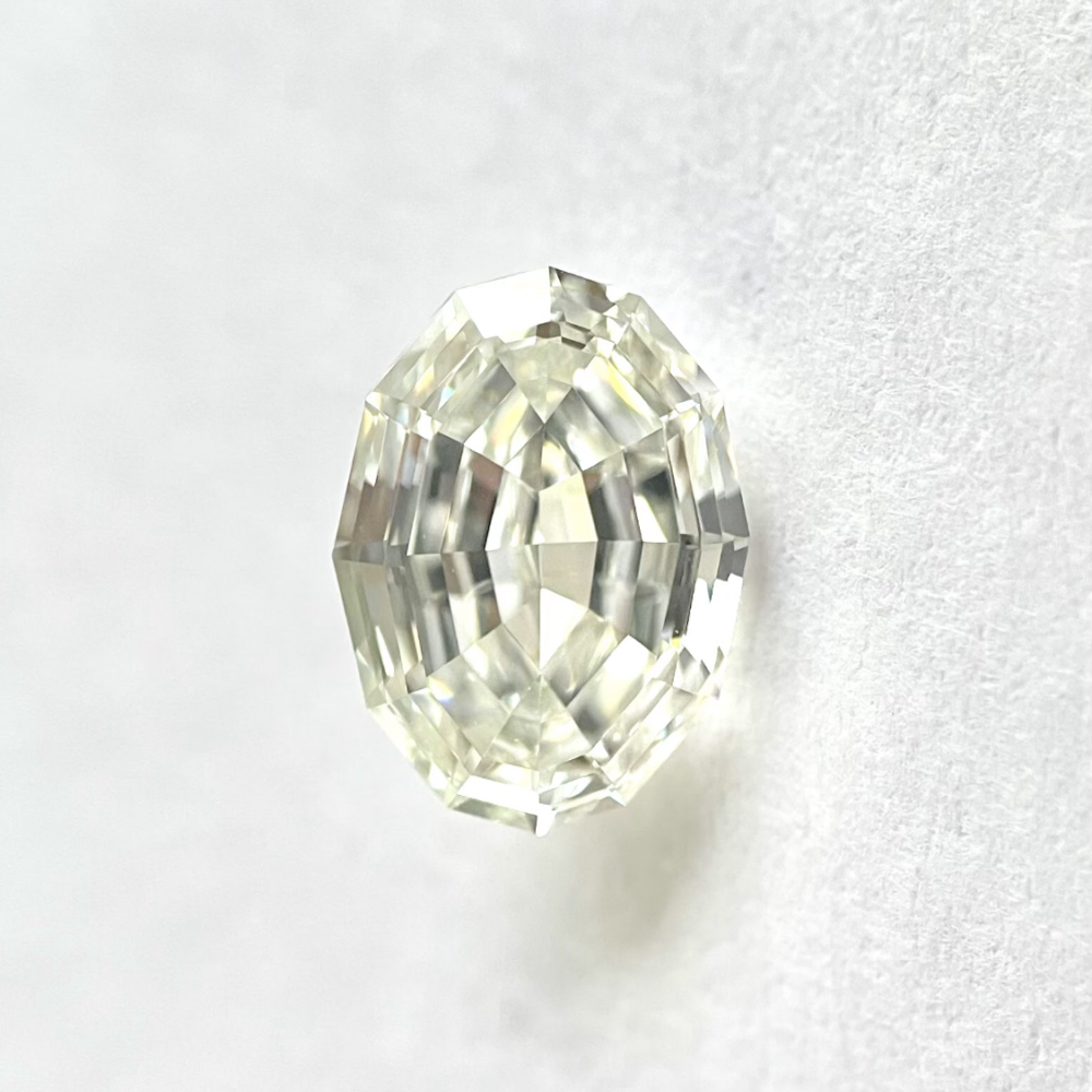 Oval shape G color step cut diamond