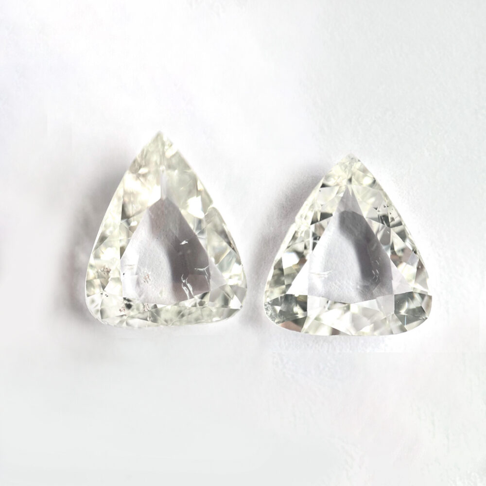 Pear shape H color Old mine cut Pair diamond