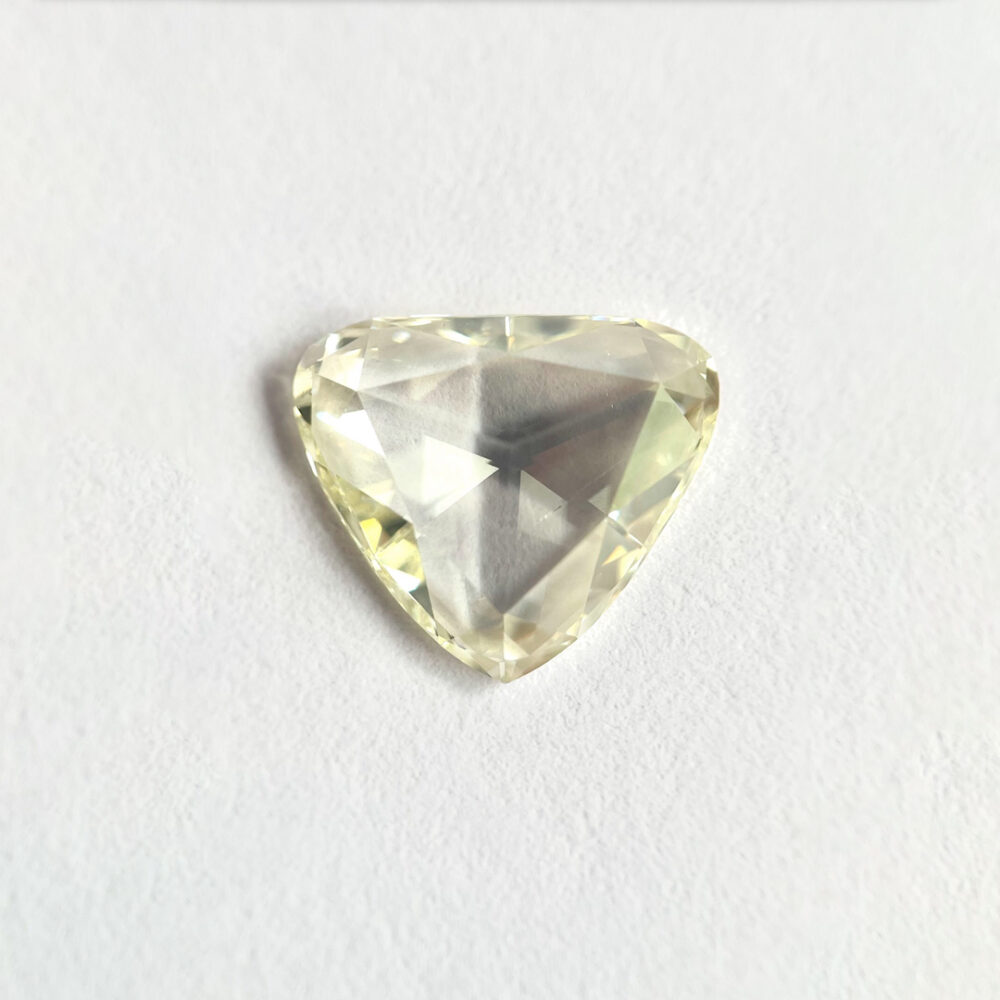 Heart shape M color Rose cut diamond