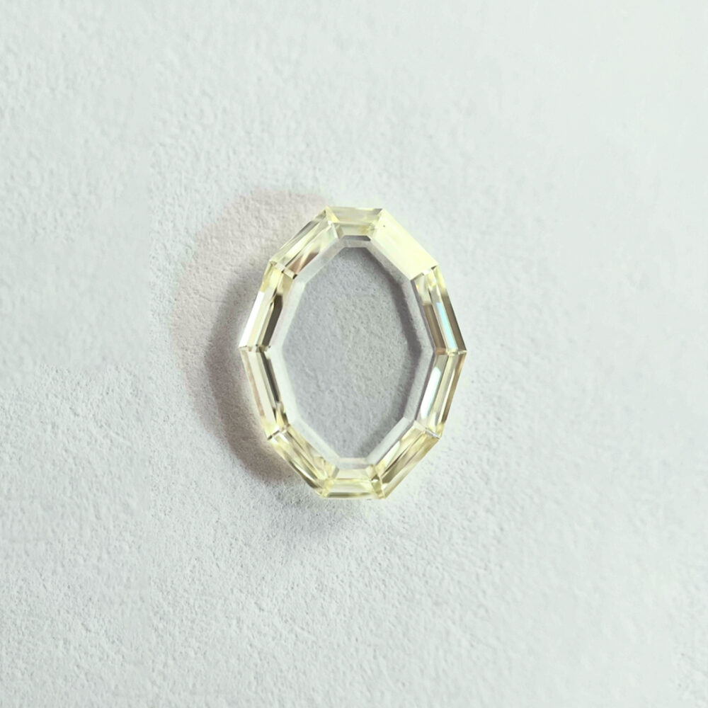 Oval shape M colour Step cut Portrait diamond