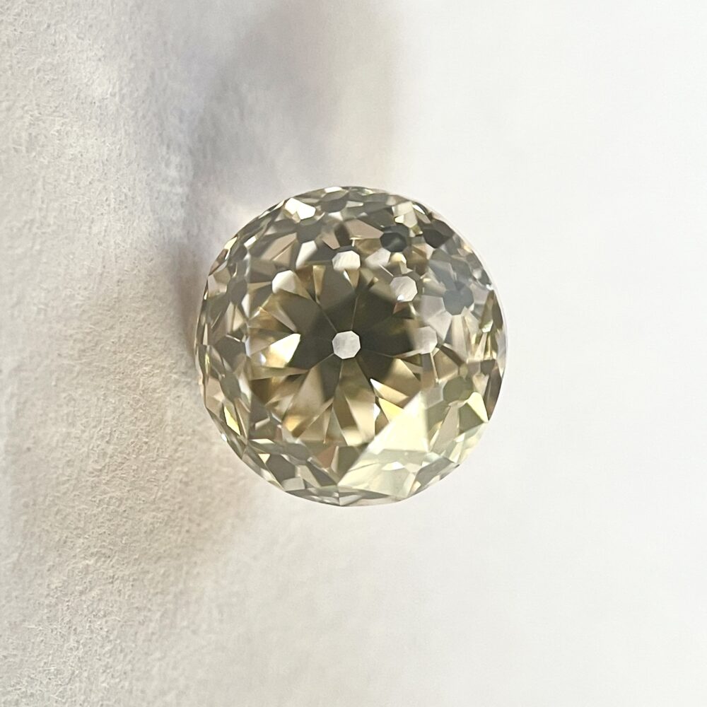 Round Shape LB Color Old European Diamond