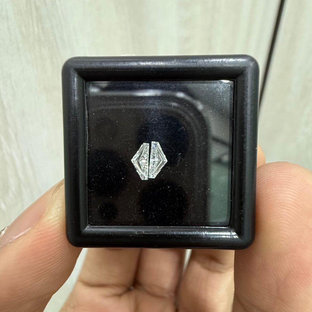 Epaulette Shape G Color Step Cut Diamond